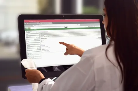 nexus-rx-pharmacist-checking-strip-1